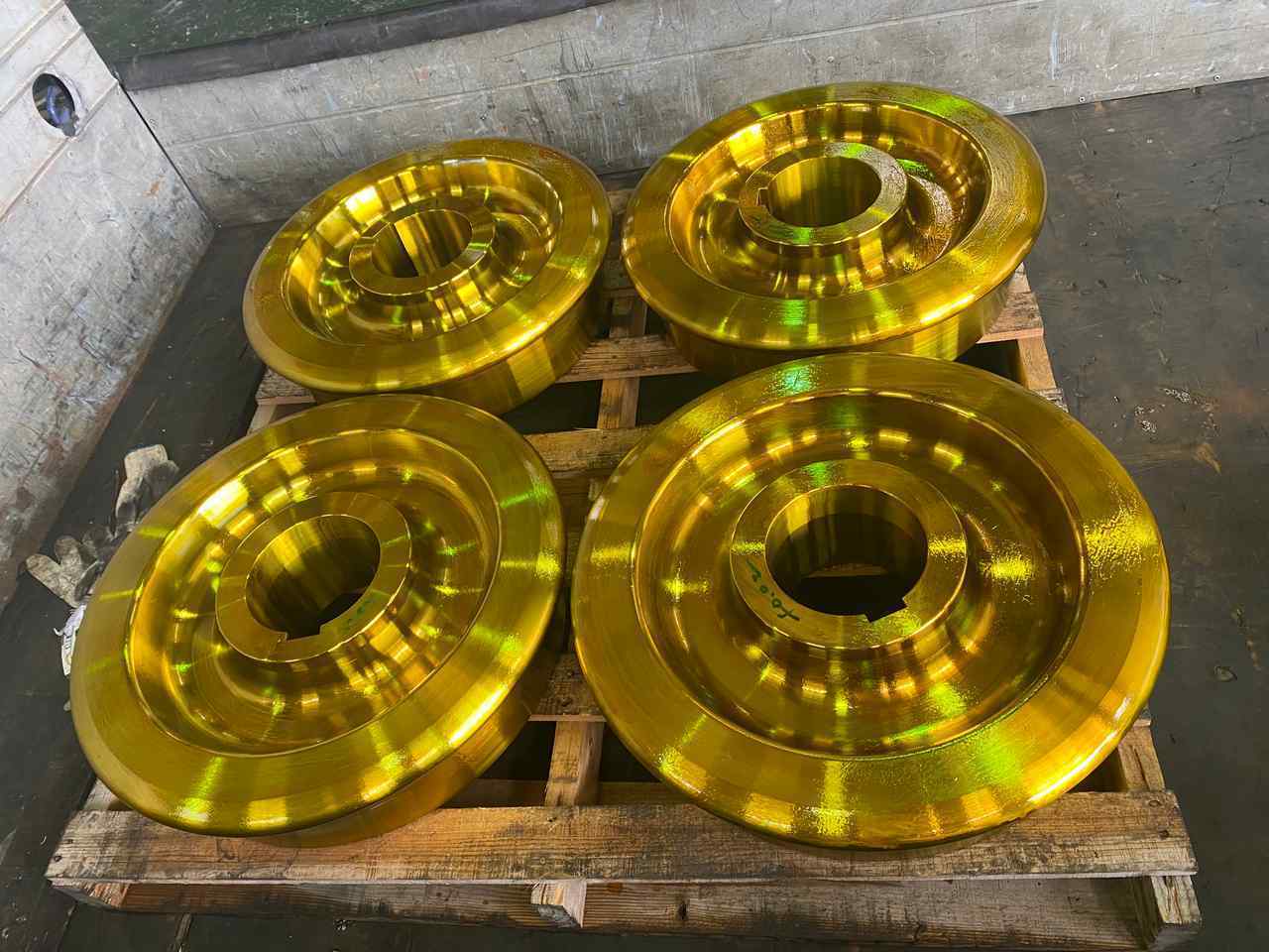 φ500台車用方ツバ車輪