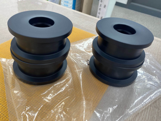 MCナイロン製ベアリング両ツバ車輪 - クレーン用車輪、車両用車輪